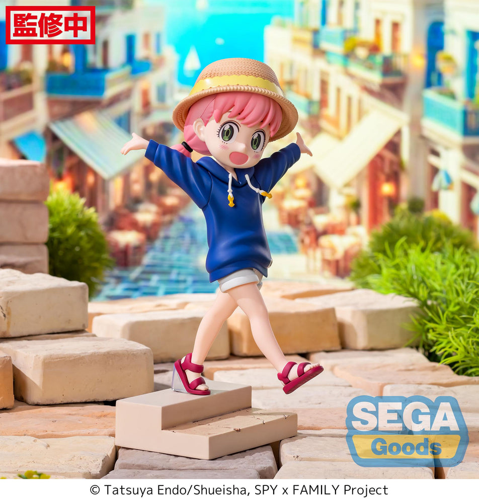 SEGA Spy x Family Series Anya Forger Resort! Luminasta Figure