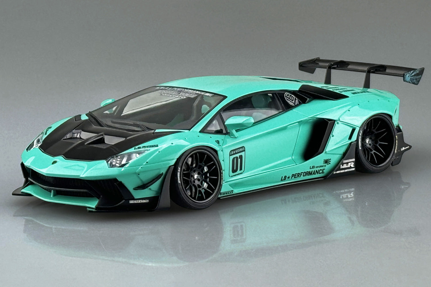 Aoshima LB-WORKS 1/24 Lamborghini Aventador Limited Edition Ver.2 - Trinity Hobby