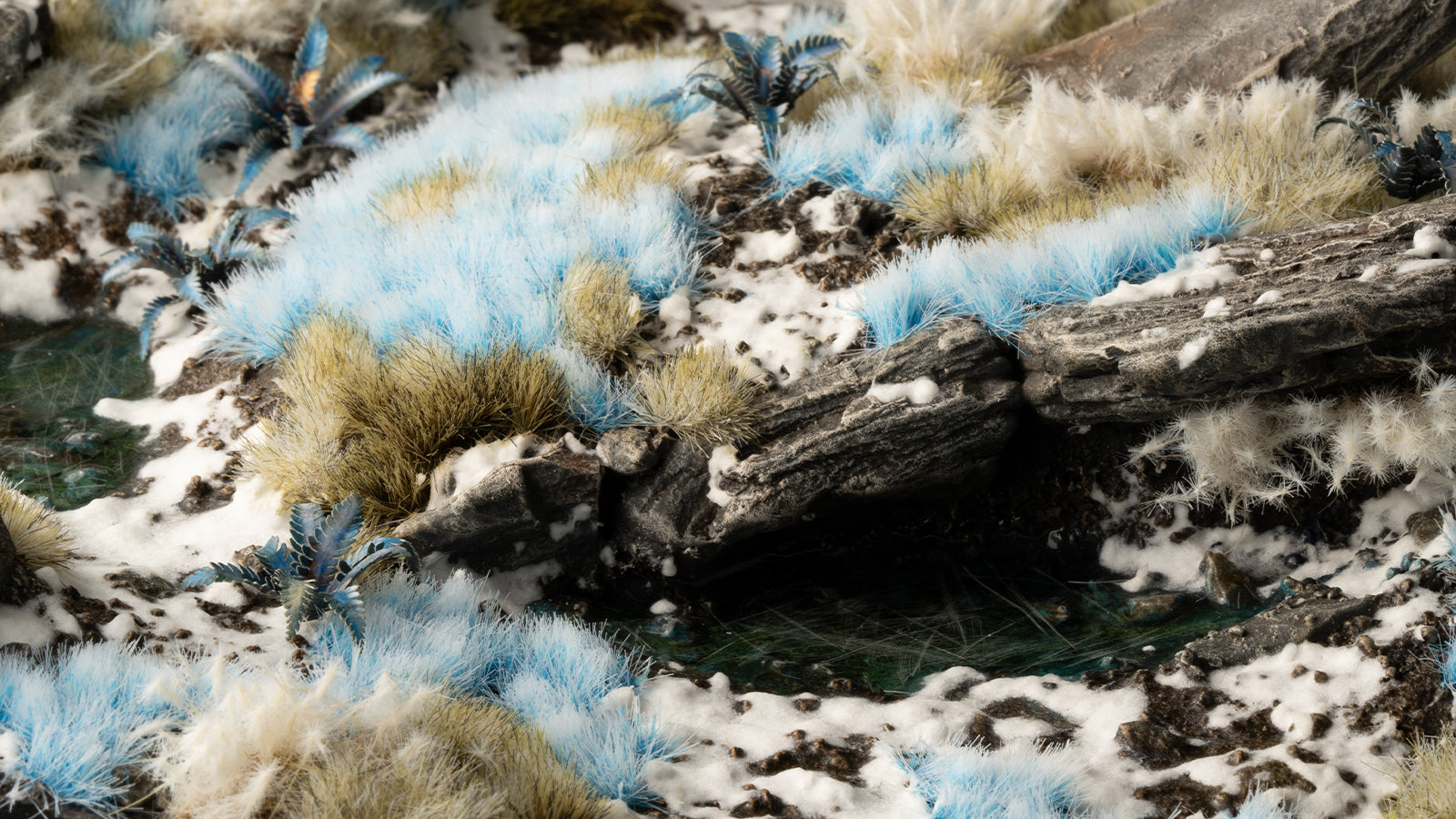 GamersGrass Alien Frost 6mm Tuft - Wild - Trinity Hobby