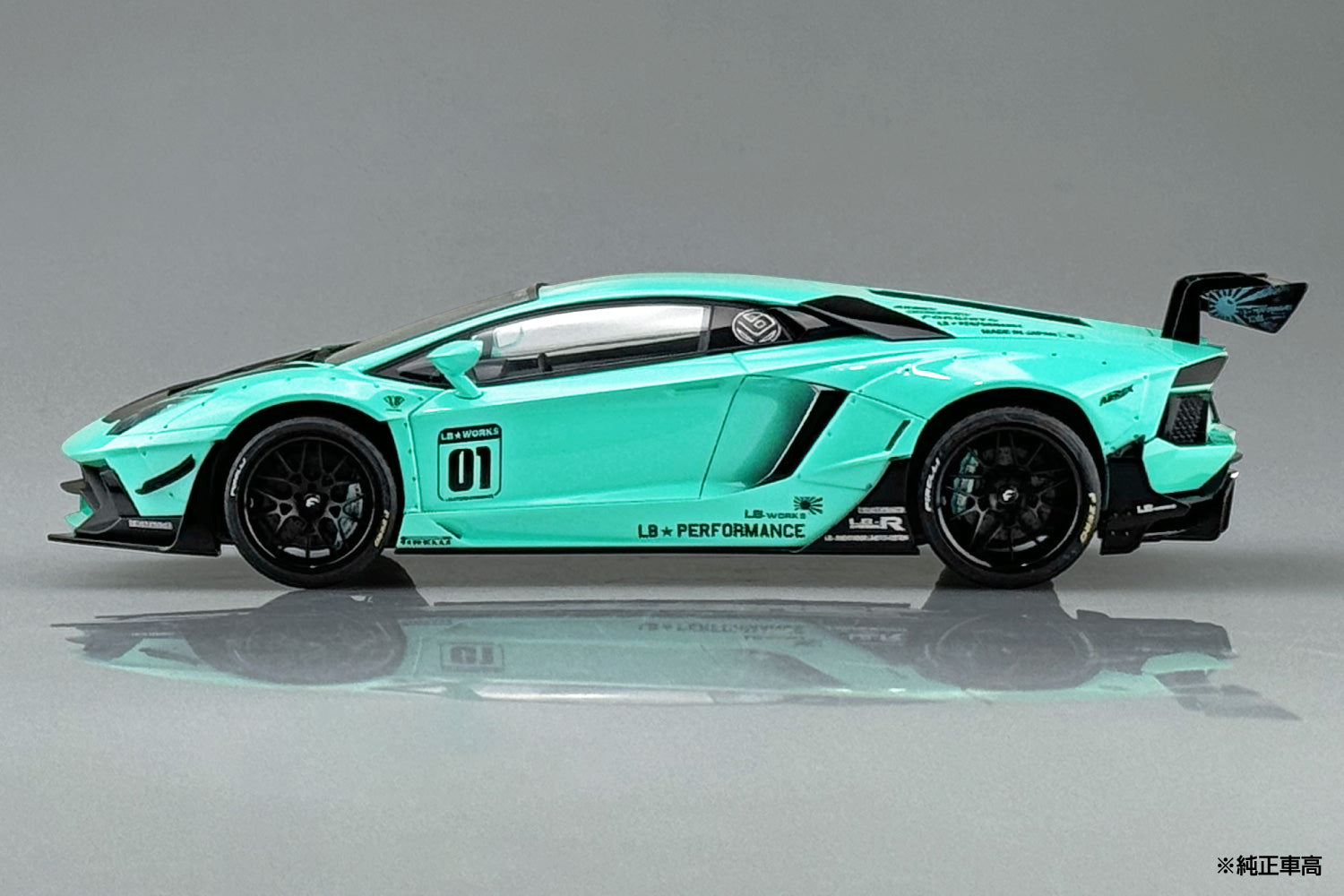 Aoshima LB-WORKS 1/24 Lamborghini Aventador Limited Edition Ver.2 - Trinity Hobby
