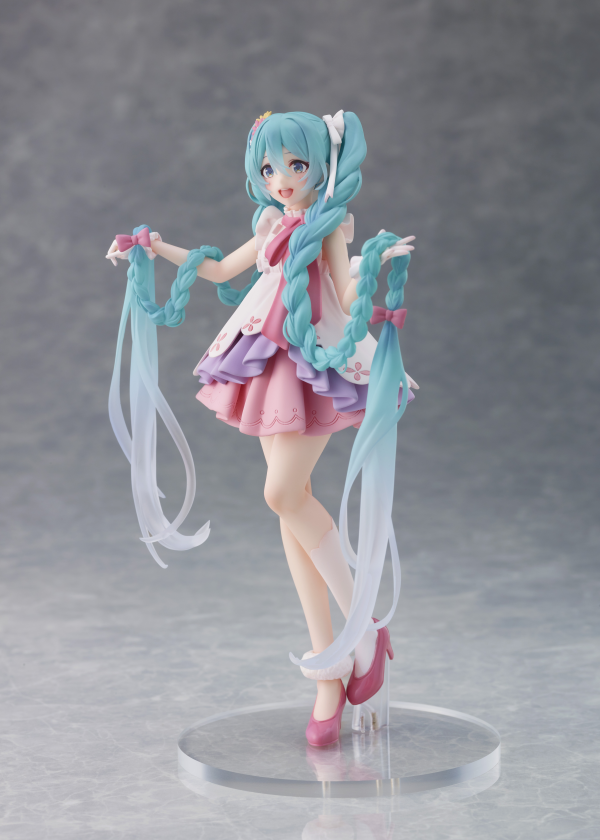 Hatsune Miku Wonderland Figure - Rapunzel - Trinity Hobby