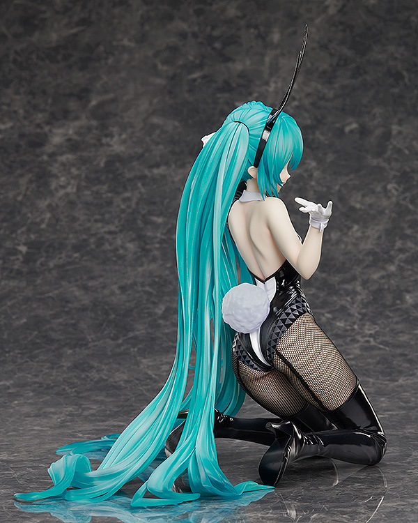 [Pre-Order] FREEing Hatsune Miku: Bunny Ver. / Art by SanMuYYB (ETA 2024-09)