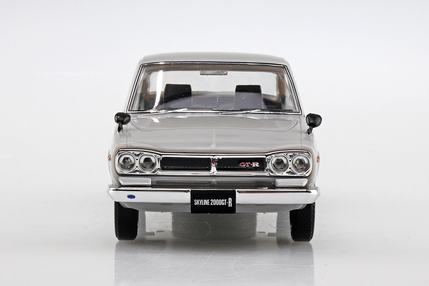 Aoshima 1/32 SNAP KIT #09-A Nissan Skyline 2000 GT-R (SILVER) - Trinity Hobby