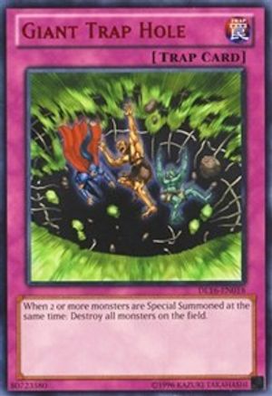 Giant Trap Hole (Red) [DL16-EN017] Rare - Trinity Hobby