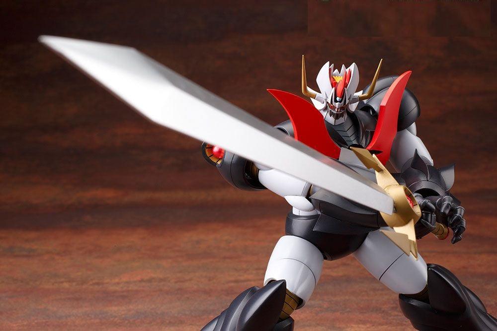 Kotobukiya Mazinger Z - Mazinkaiser (9.06 Inch Tall approx) Full Action Model Kit - Trinity Hobby