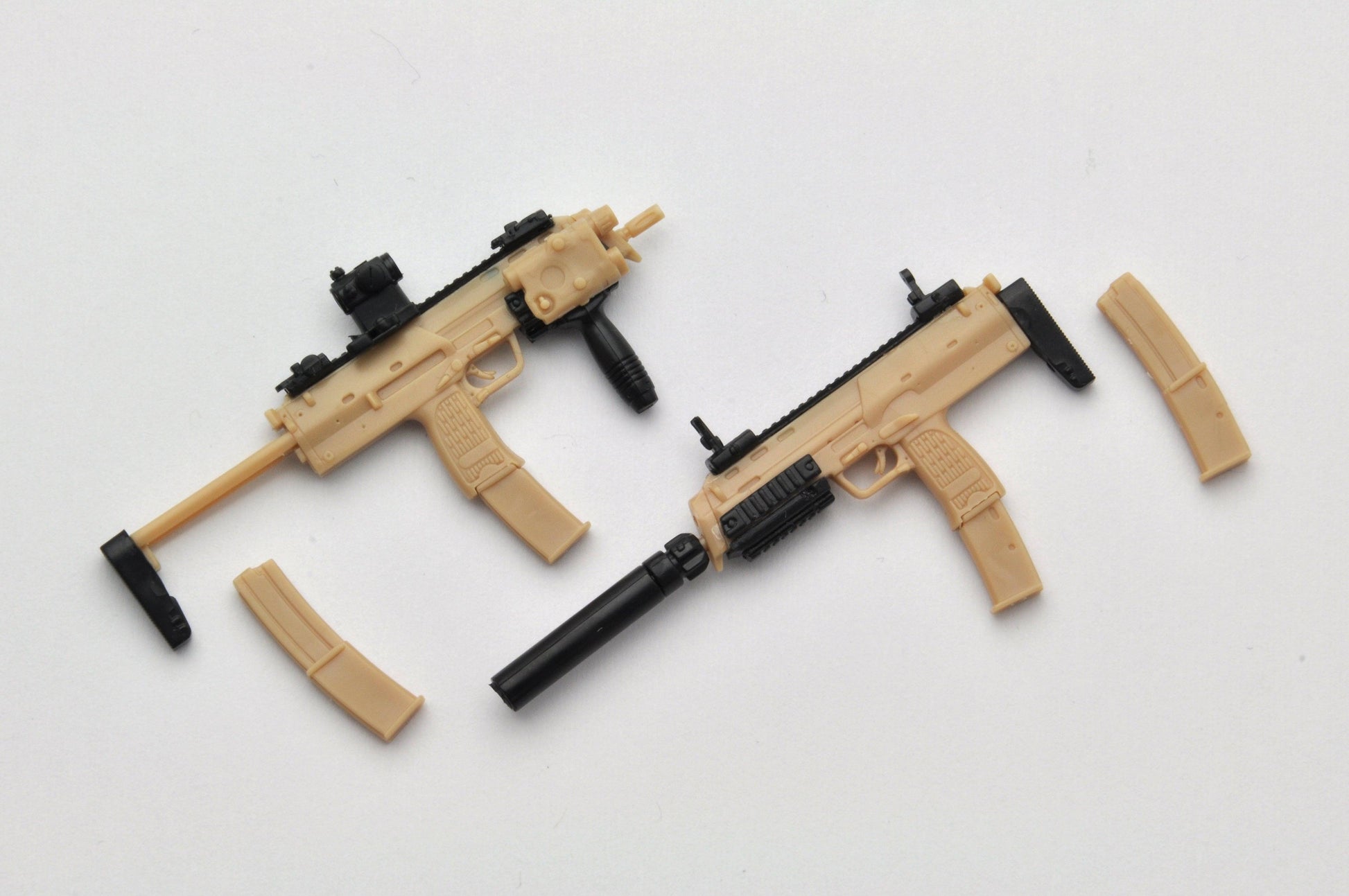 TomyTec Little Armory 1/12 LA023 MP7A2 Type Submachine Gun - Trinity Hobby